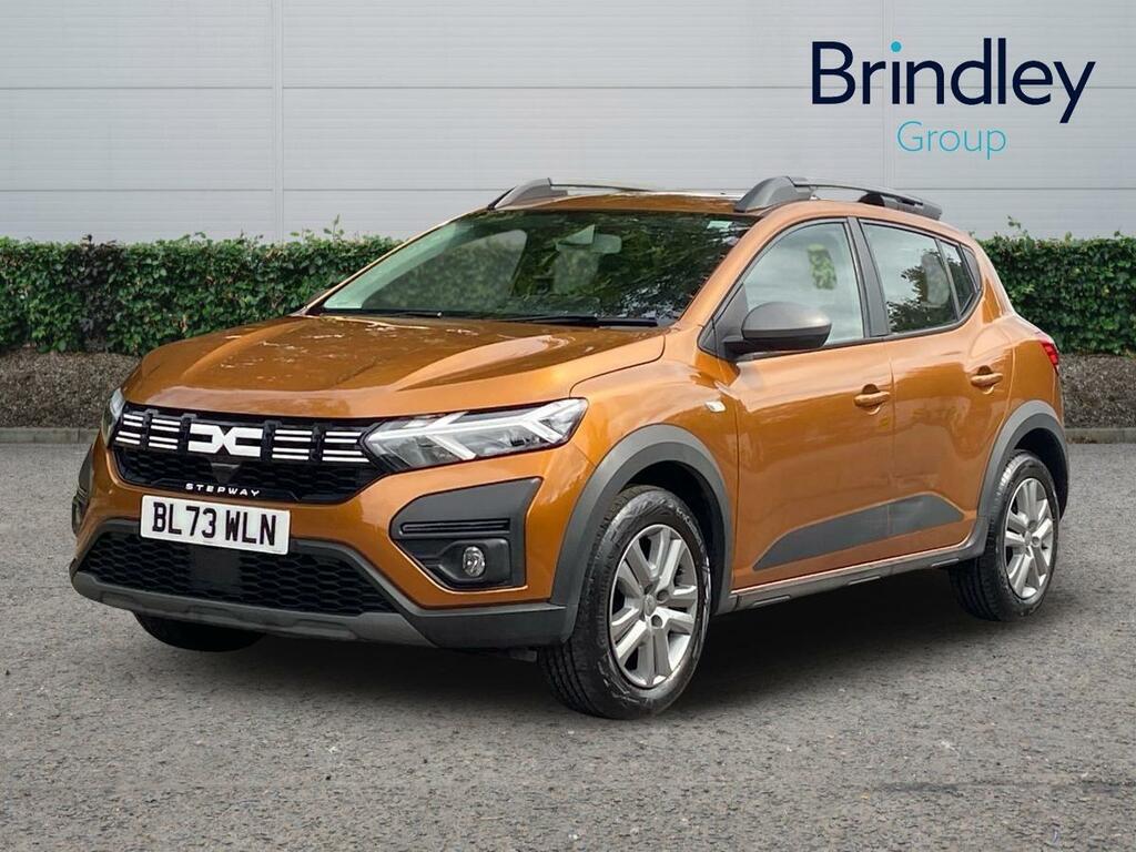 Dacia Sandero Stepway 1.0 Tce Expression Hatchback Bi Fuel Eu BL73WLN Orange #2