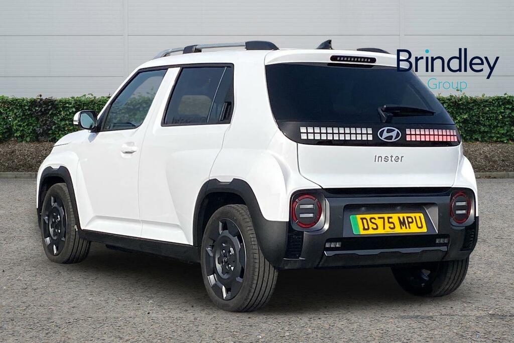 Hyundai Inster Long Range 49Kwh Cross Suv 115 DS75MPU White #3