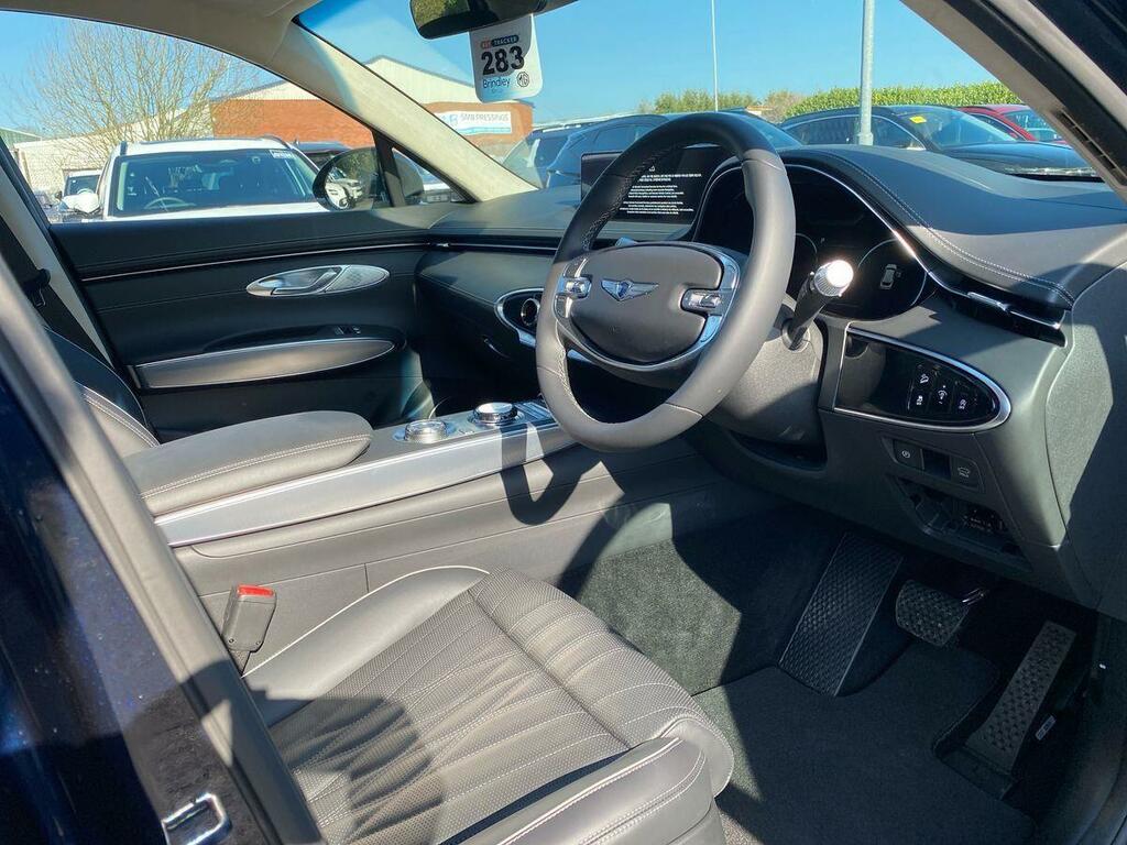 Genesis GV70 2.2D 201 Luxury Awd 2026 Green #11