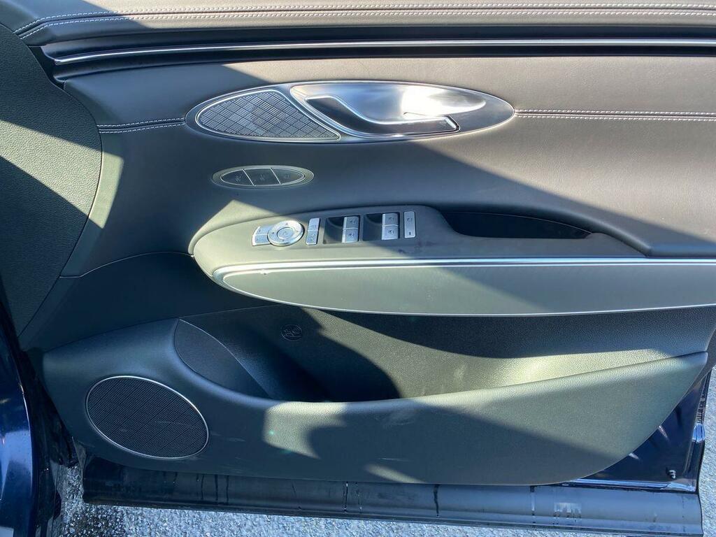 Genesis GV70 2.2D 201 Luxury Awd 2026 Green #14