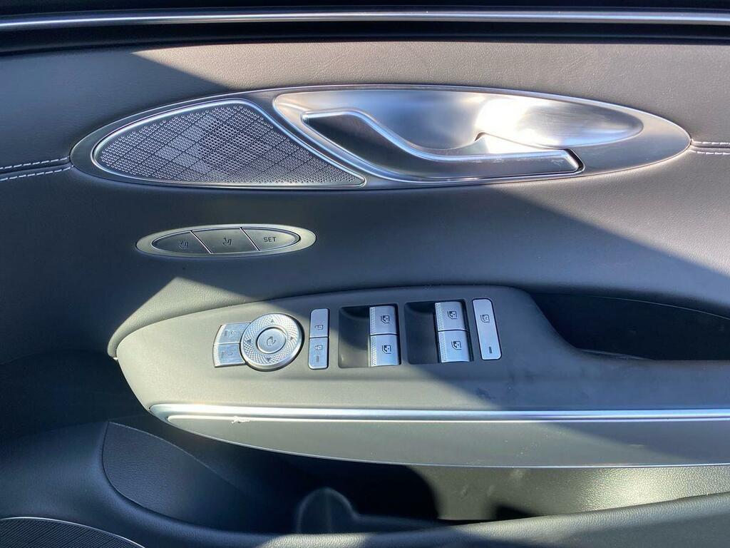 Genesis GV70 2.2D 201 Luxury Awd 2026 Green #24