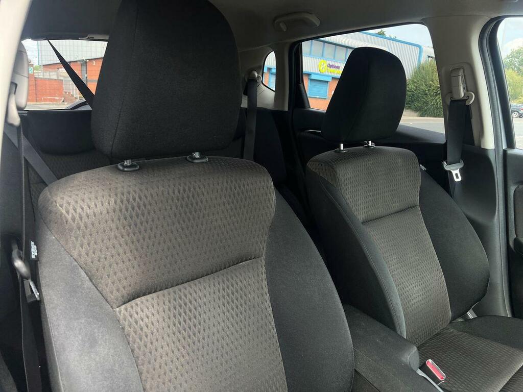 Honda Jazz 1.3 I-vtec Se Navi Orange #19