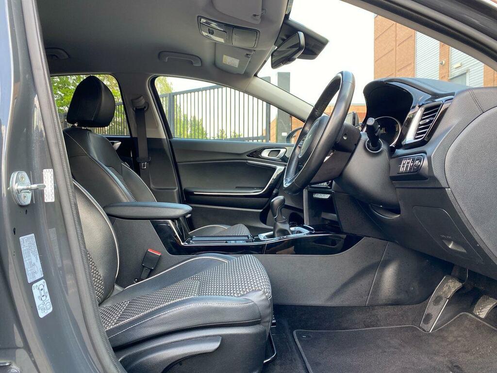 Kia Xceed 1L 2 Silver #11