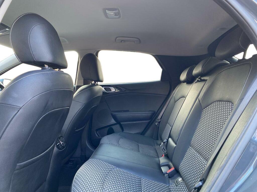 Kia Xceed 1L 2 Silver #12