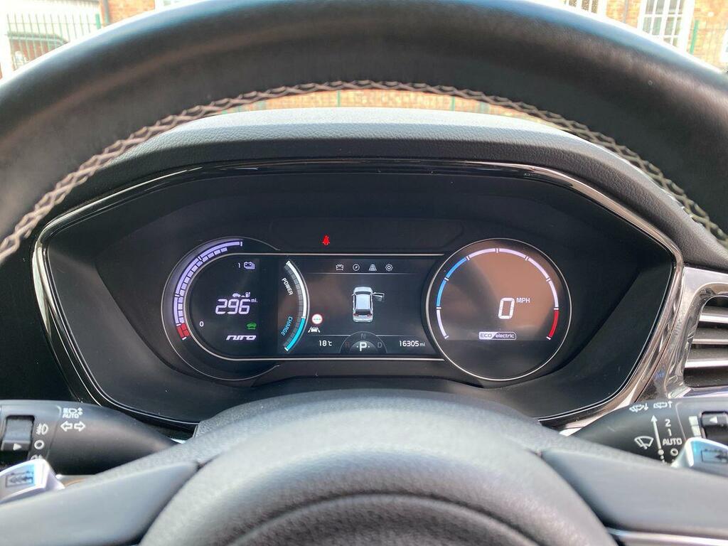 Kia e-Niro 3 Orange #14