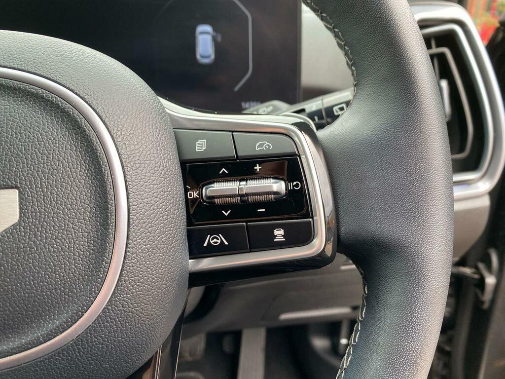 Kia Sorento 4 White #14