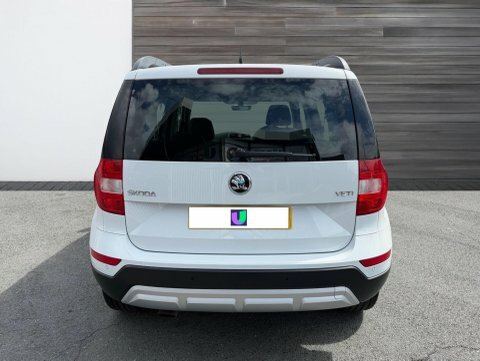 Skoda Yeti 1.2 Tsi Se White #6