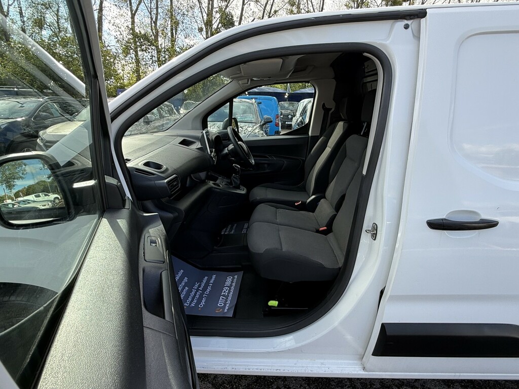 Citroen Berlingo Panel Van White #36