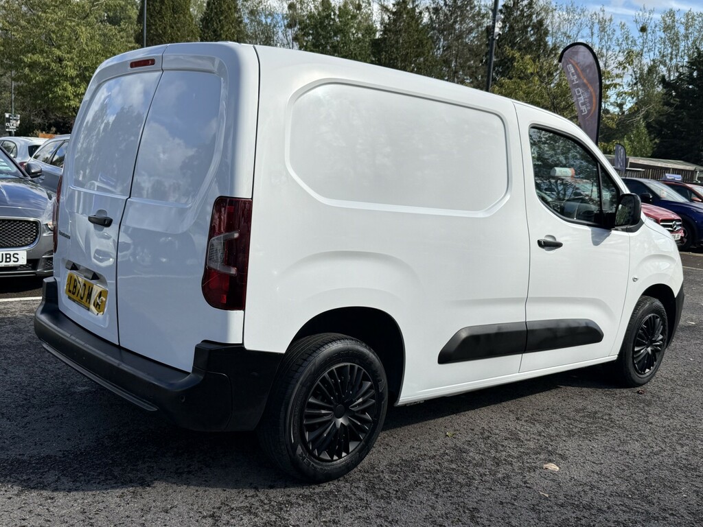 Citroen Berlingo Panel Van White #32