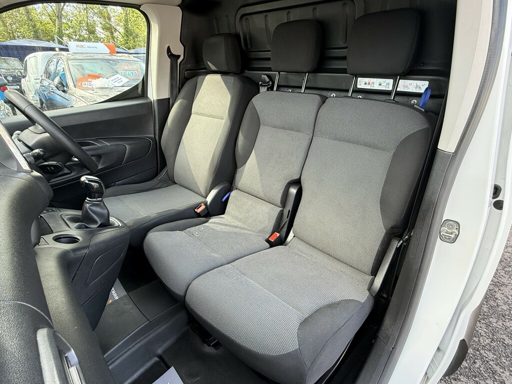 Citroen Berlingo Panel Van White #37