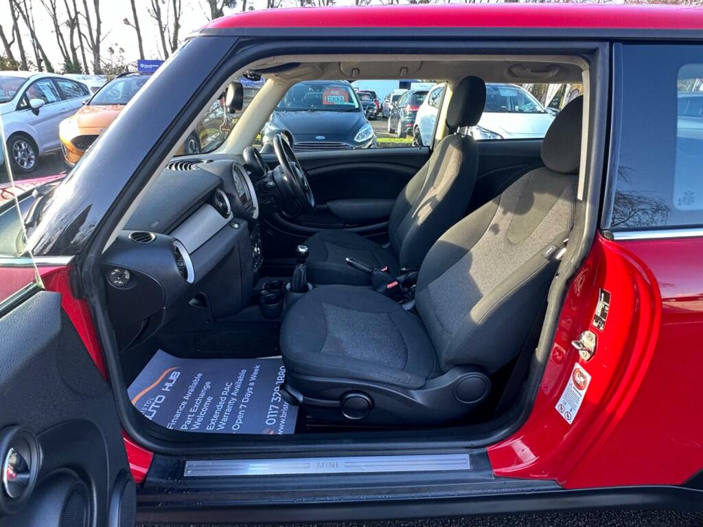 Mini Hatch 1.6 One #33