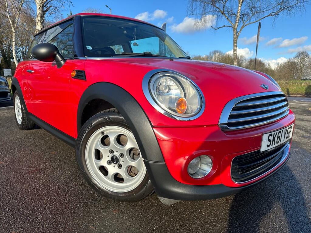 Mini Hatch 1.6 One #18
