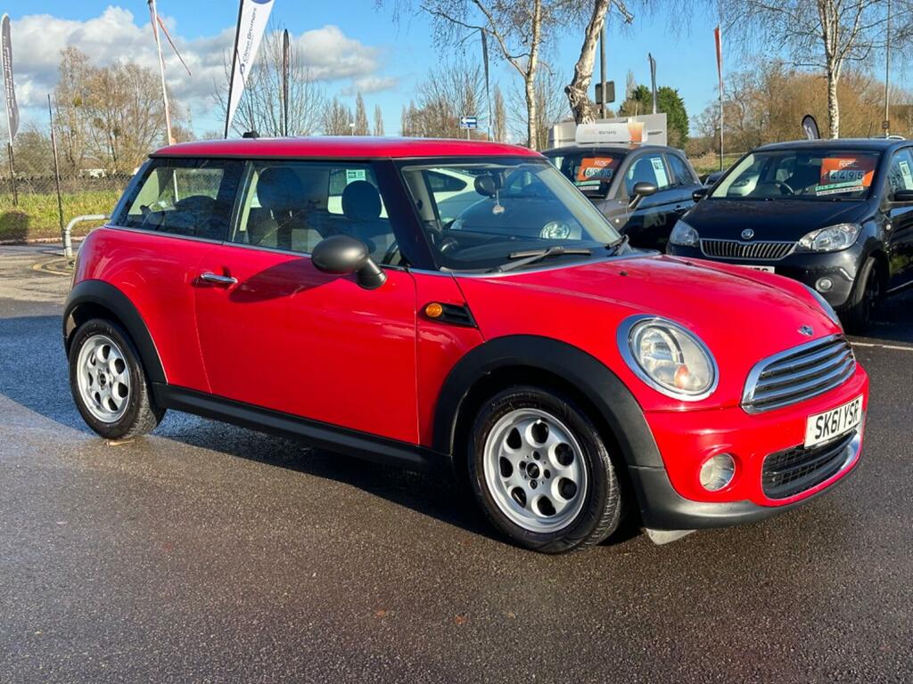 Mini Hatch 1.6 One #20