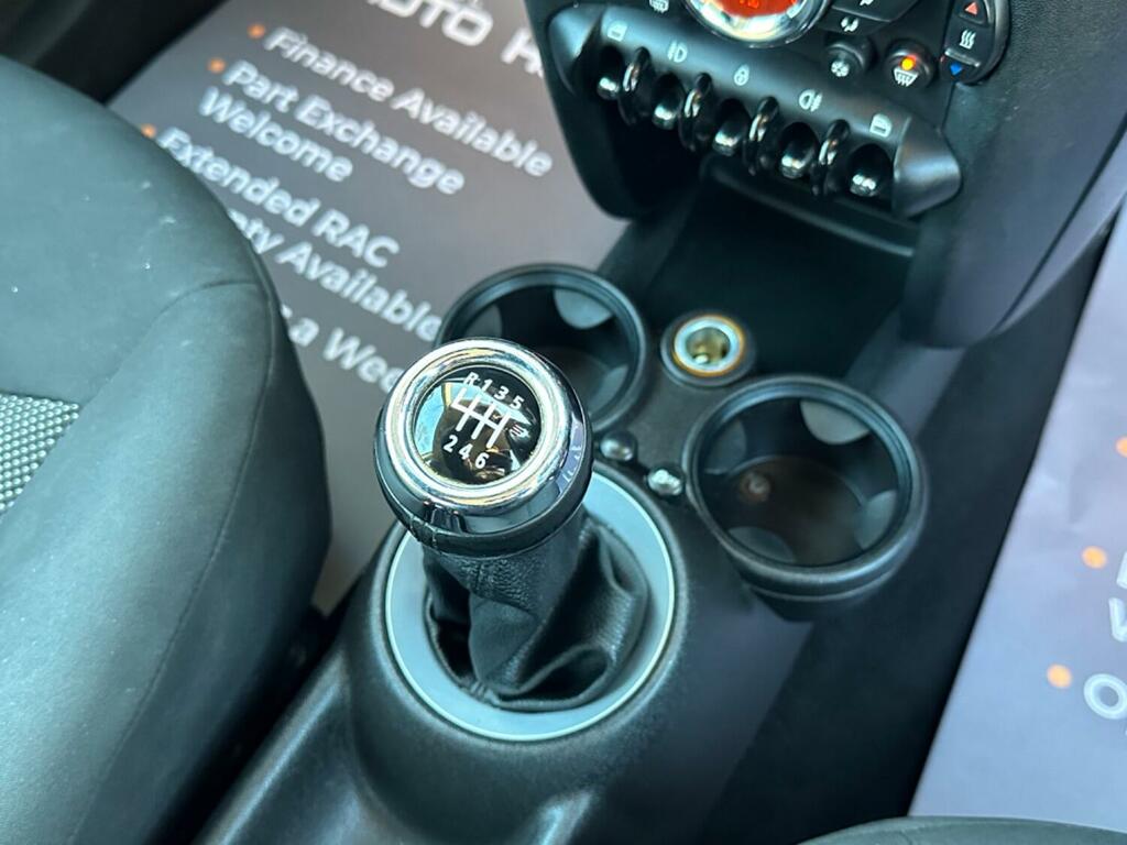 Mini Hatch 1.6 One #25