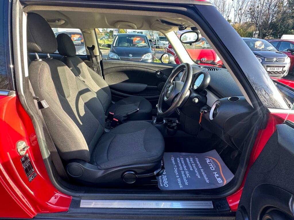 Mini Hatch 1.6 One #11