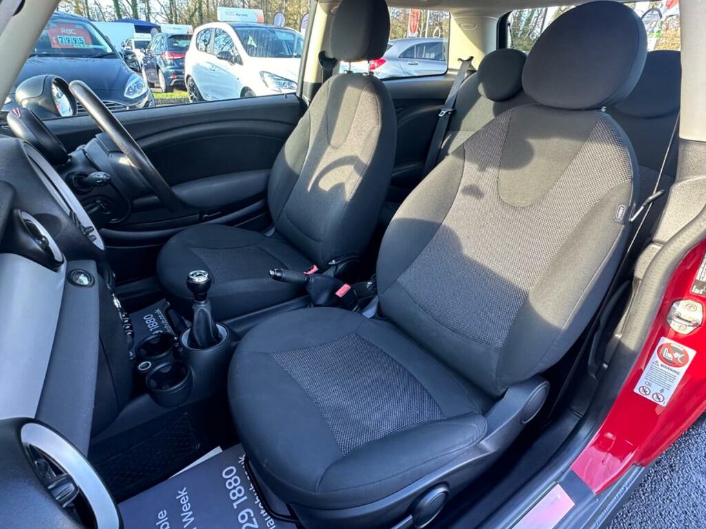 Mini Hatch 1.6 One #34