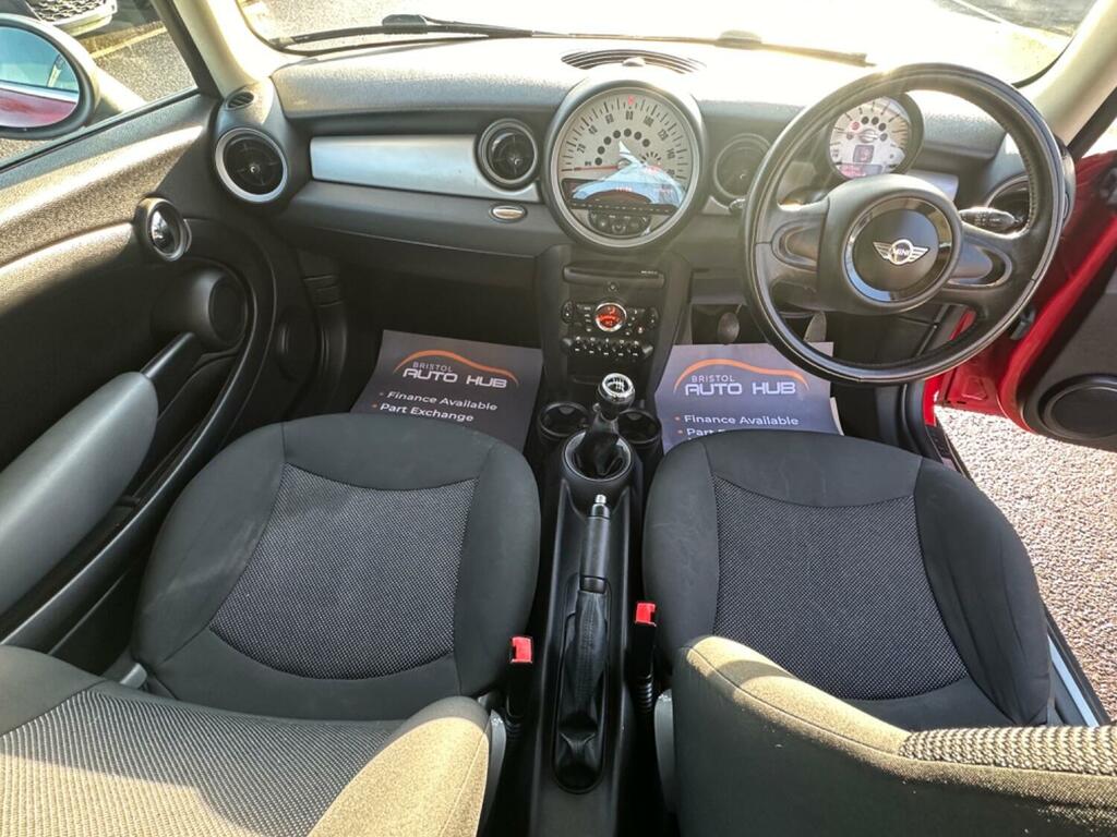 Mini Hatch 1.6 One #10