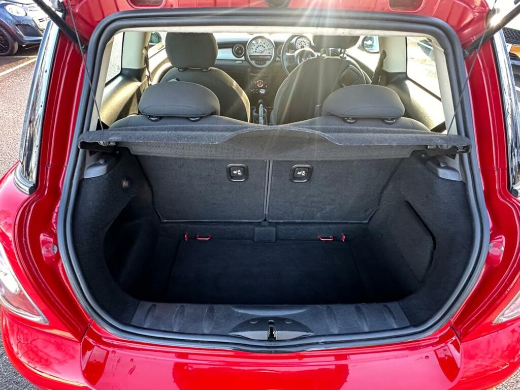 Mini Hatch 1.6 One #13