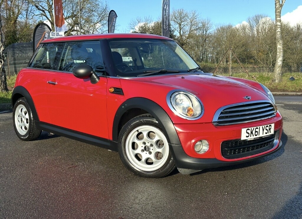 Mini Hatch 1.6 One Hatch Ulez Red