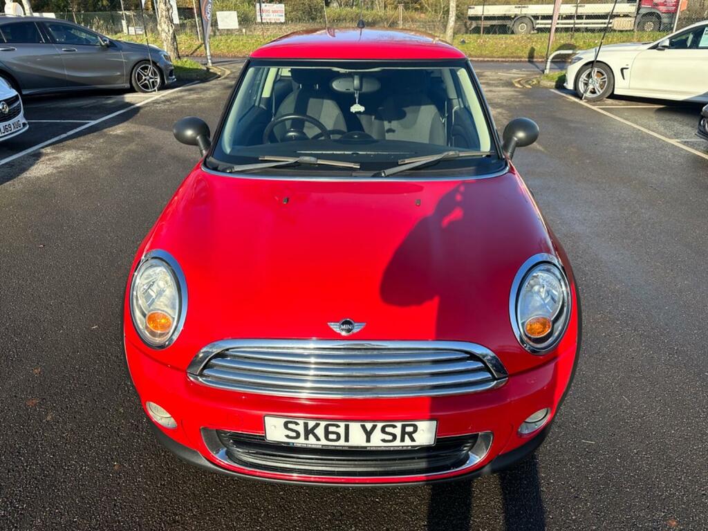 Mini Hatch 1.6 One #16
