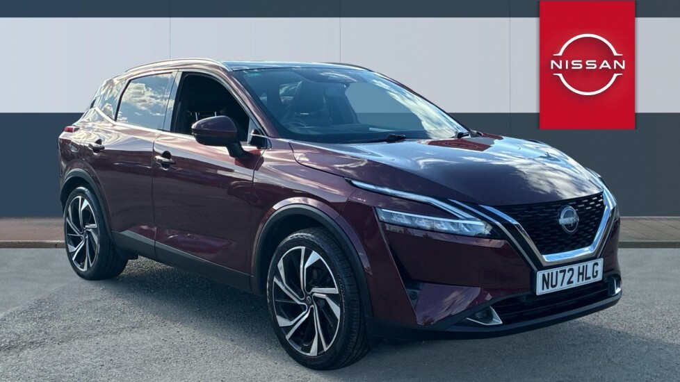 Nissan Qashqai Tekna Red