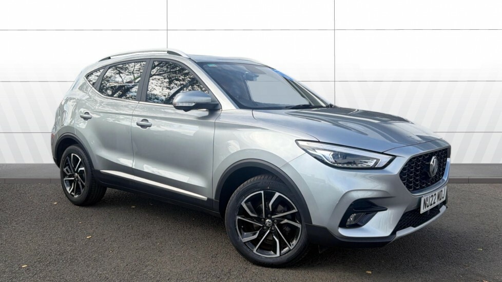 MG ZS Exclusive Silver