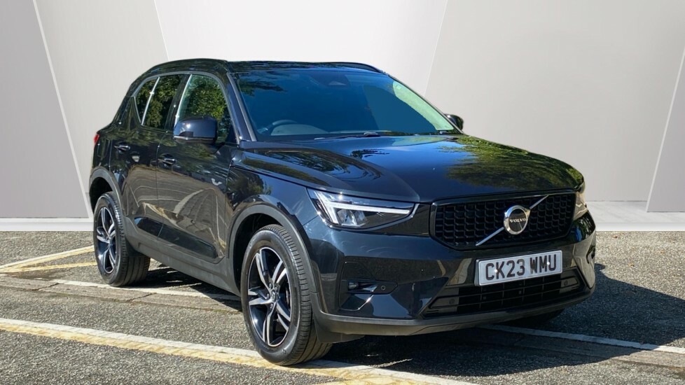 Volvo XC40 Plus CK23WMU Black