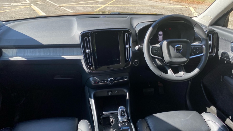 Volvo XC40 Plus CK23WMU Black #5