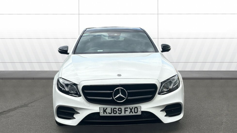Mercedes-Benz E Class Amg Line Night Edition KJ69FXO White #3