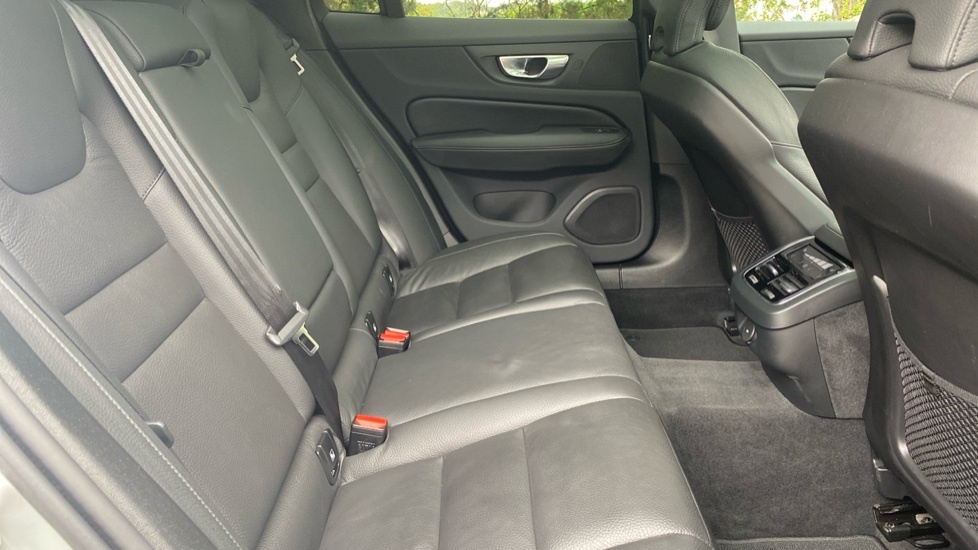 Volvo V60 Ultra RJ25VJF Grey #6