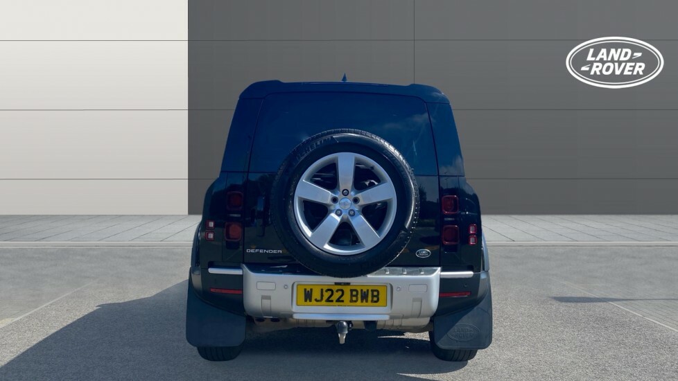 Land Rover Defender 90 Hse Black #6