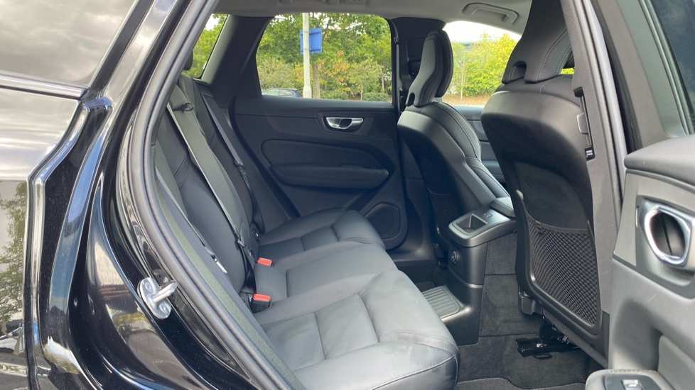 Volvo XC60 Plus RE75HXR Black #6