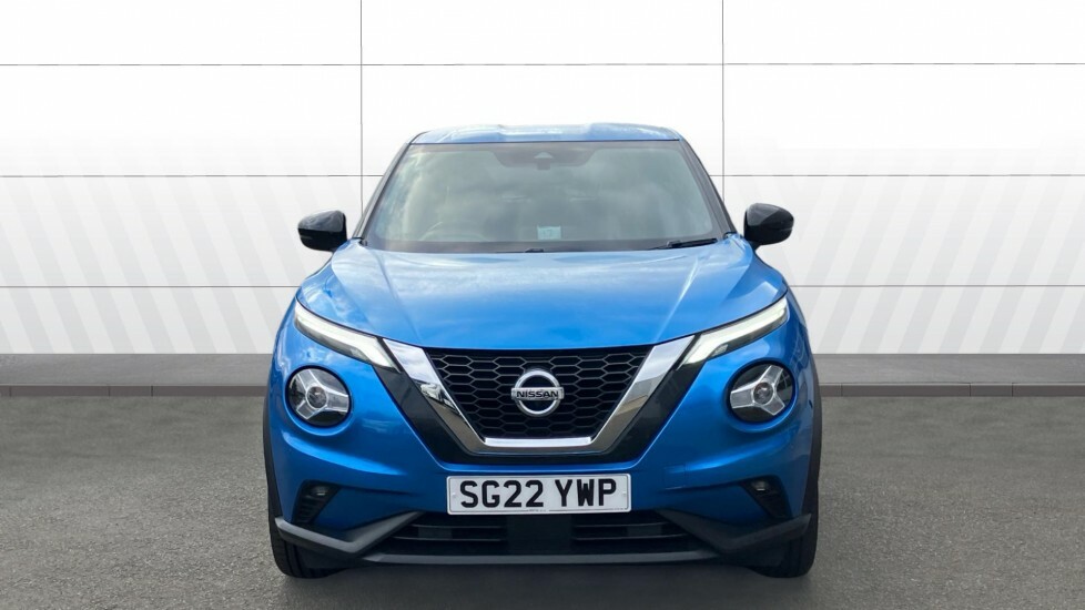 Nissan Juke Tekna Blue #3