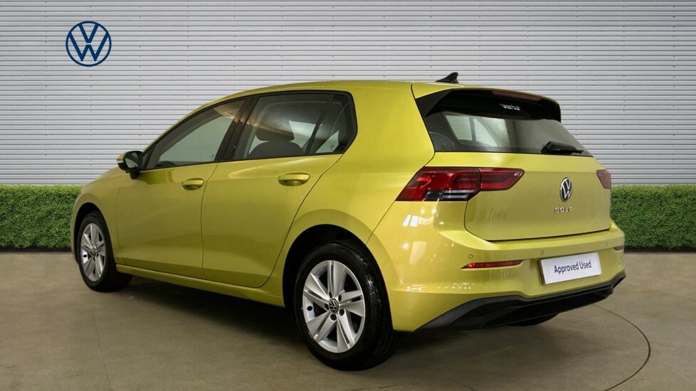 Volkswagen Golf Life Yellow #3