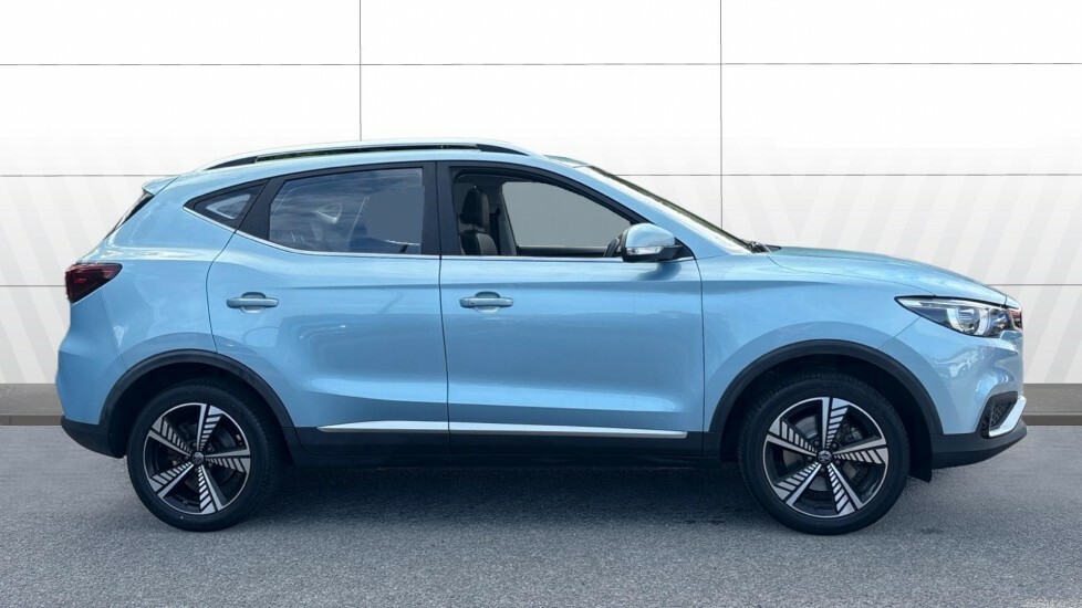 MG ZS Exclusive Blue #5