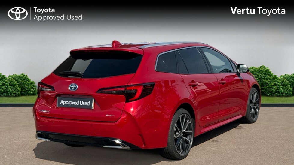 Toyota Corolla Excel #2