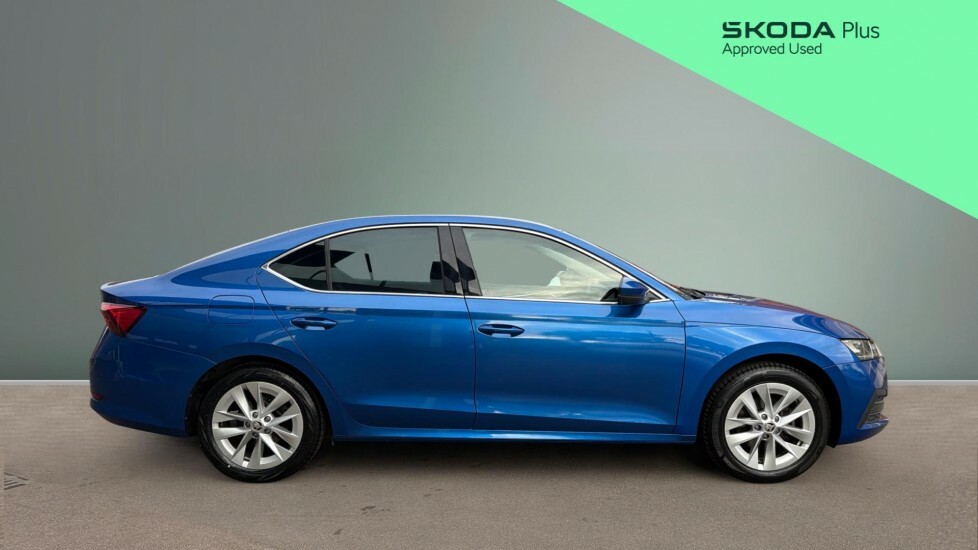 Skoda Octavia Se L Blue #4