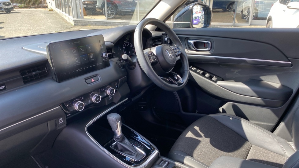 Honda Hr-V Advance Black #2