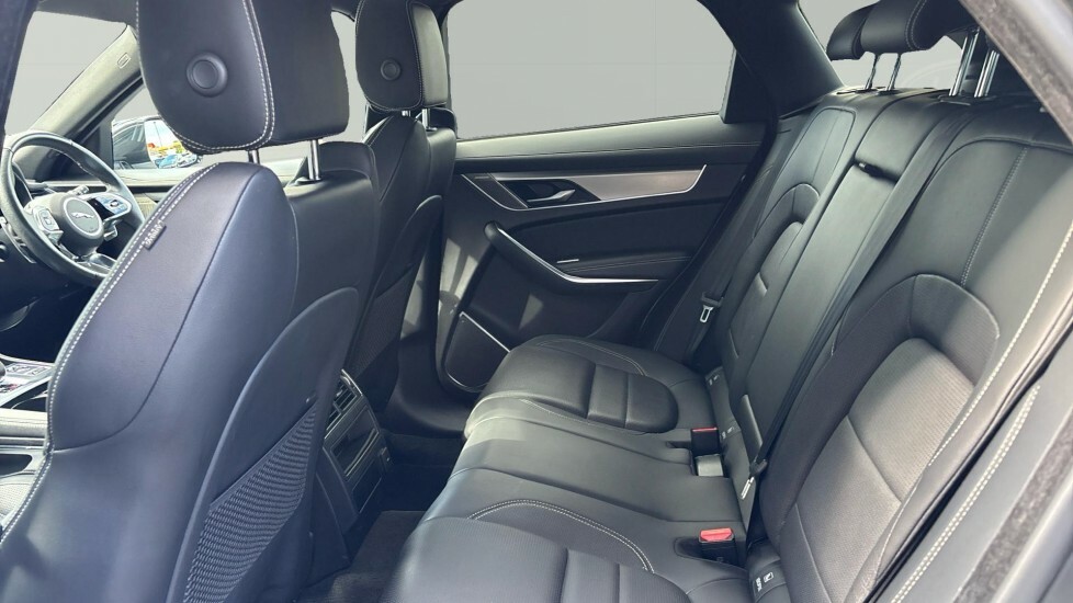 Jaguar F-Pace R-dynamic Se Black NC73XWM White #4