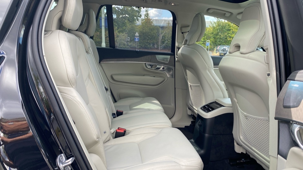 Volvo XC90 Ultimate Black #6