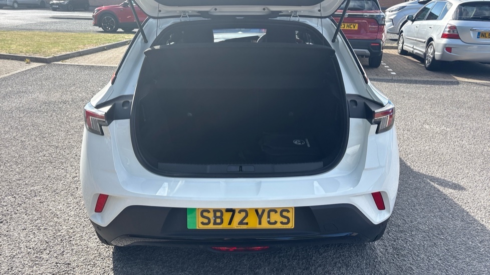 Vauxhall Mokka-e Gs White #4