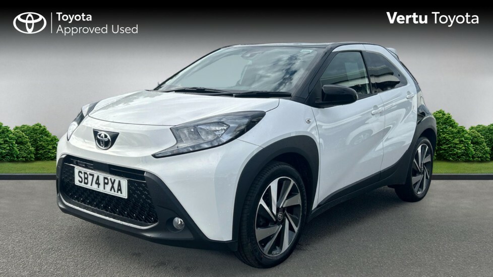 Toyota Aygo X Edge White #3
