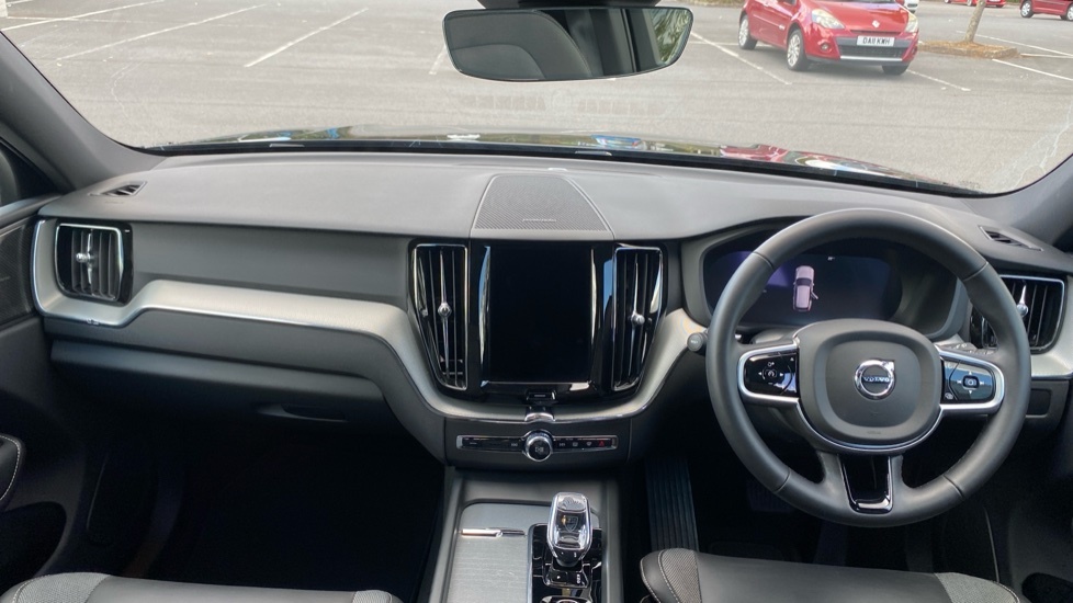 Volvo XC60 Plus Black Edition YE25KFF Black #5