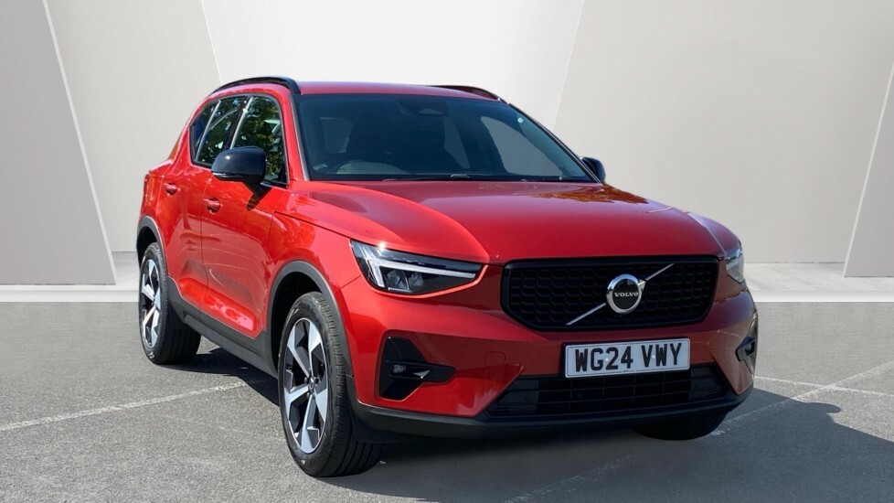 Volvo XC40 Plus WG24VWY Red