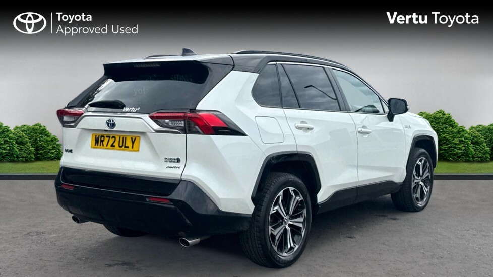 Toyota Rav 4 Dynamic White #2