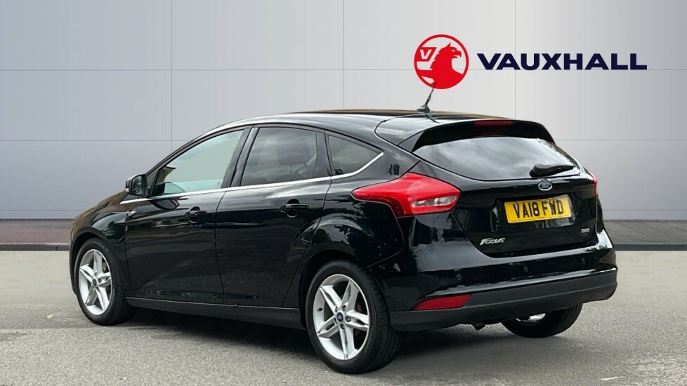 Ford Focus Titanium Black #2
