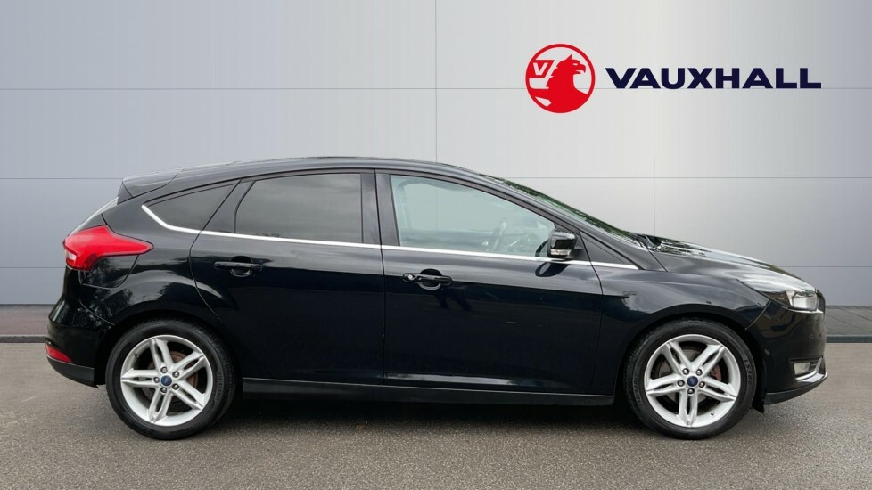 Ford Focus Titanium Black #5