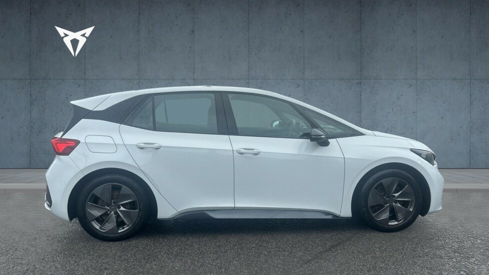 Cupra Born V1 White #4