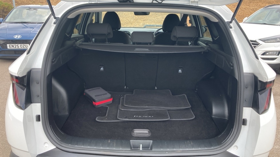 Hyundai Tucson Premium GU23EWN White #4