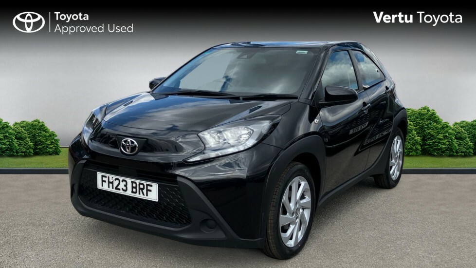 Toyota Aygo X Pure FH23BRF Black #3